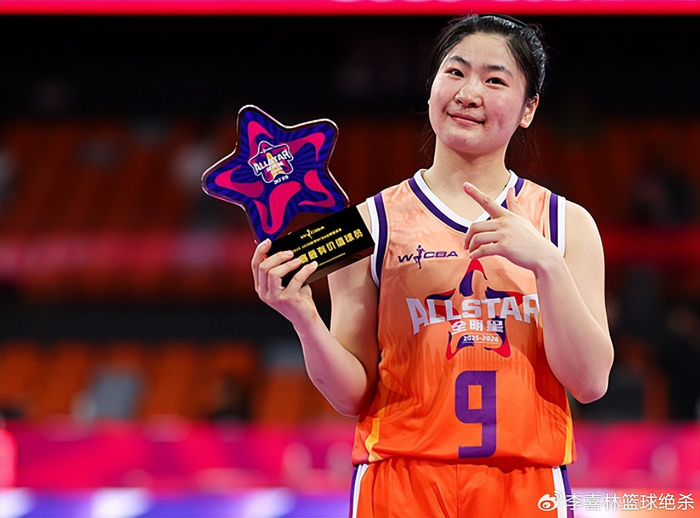 23岁新星刘贝在星锐赛凭全能表现夺MVP，压下2米