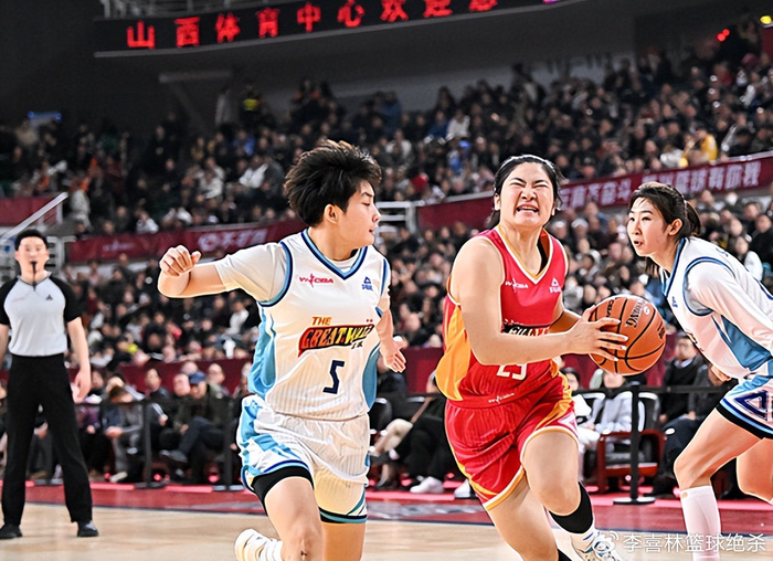 23岁新星刘贝在星锐赛凭全能表现夺MVP，压下2米